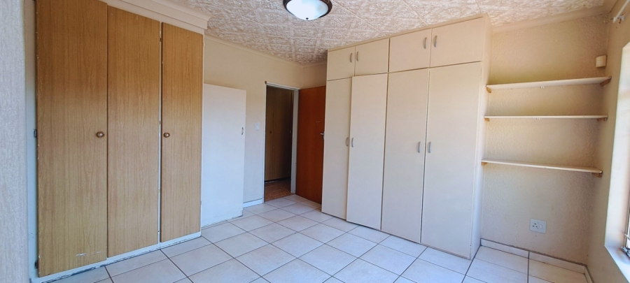 3 Bedroom Property for Sale in Safari Gardens North West